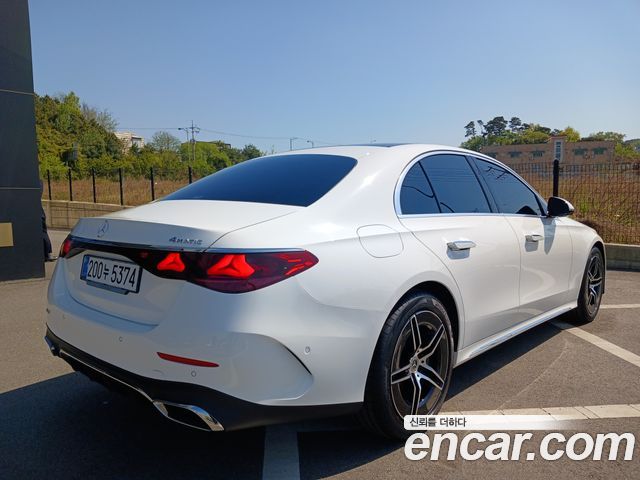 Mercedes-Benz E-Class E300 4MATIC AMG Line — пробег 1 865 км — фото 4 из 5