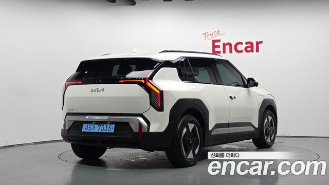 Kia EV3 из Кореи Encar