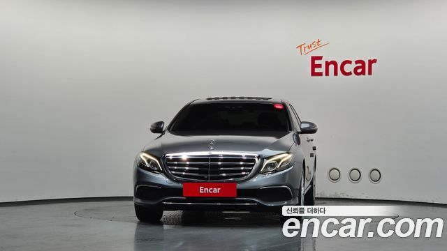 Mercedes-Benz E-Class из Кореи Encar