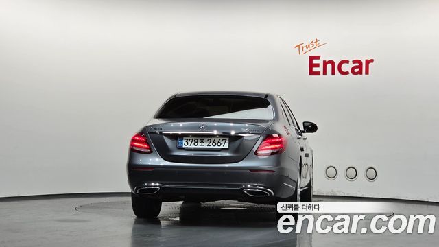 Mercedes-Benz E-Class из Кореи Encar