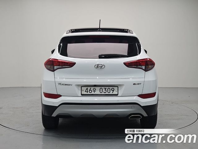 Hyundai Tucson Diesel 1.7 2WD Modern — пробег 171 731 км — фото 3 из 5