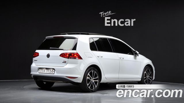 Volkswagen Golf 1.4 TSI Premium — пробег 151 932 км — фото 2 из 5