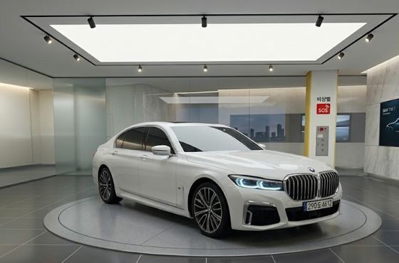 BMW 7-Series 730Ld xDrive M Sport — пробег 150 000 км — фото 1 из 5