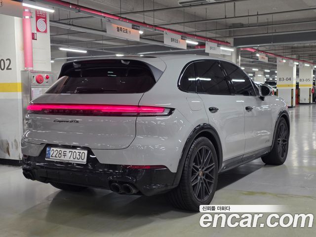 Porsche Cayenne 4.0 GTS — пробег 30 417 км — фото 4 из 5