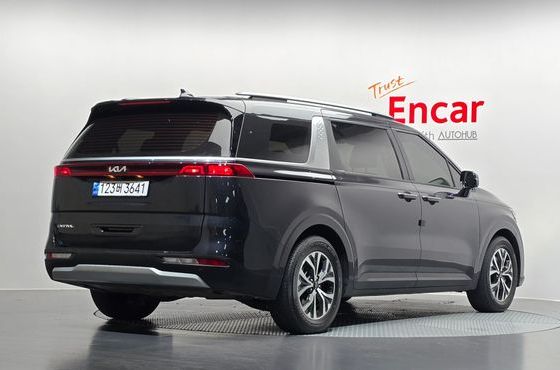 Kia Carnival Diesel 9-Seater Prestige — пробег 94 290 км — фото 2 из 5