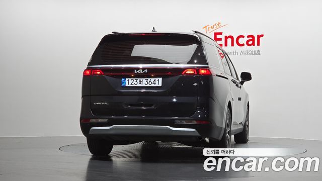 Kia Carnival из Кореи Encar