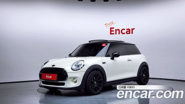 Mini Cooper Mid 3rd — пробег 69 949 км — фото 1 из 5