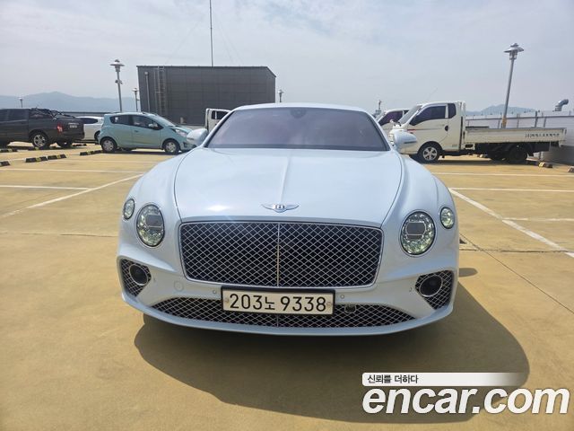 Bentley Continental 4.0 GT — пробег 22 500 км — фото 3 из 5