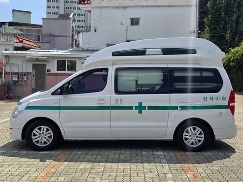 Hyundai Starex Ambulance — пробег 61 785 км — фото 4 из 5