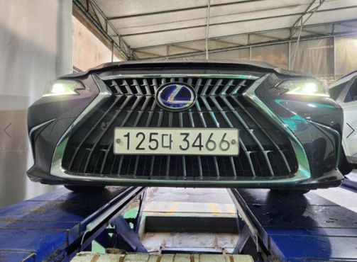 Lexus ES Luxury Plus — пробег 63 968 км — фото 1 из 3