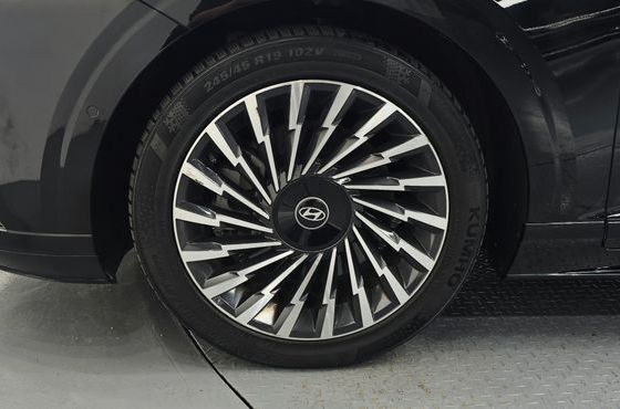 Hyundai Grandeur 3.5 Gasoline 2WD Calligraphy — пробег 72 691 км — фото 5 из 5