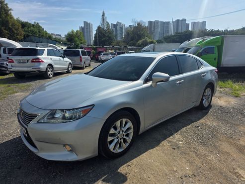 Lexus ES Supreme XV60 — пробег 210 000 км — фото 2 из 5