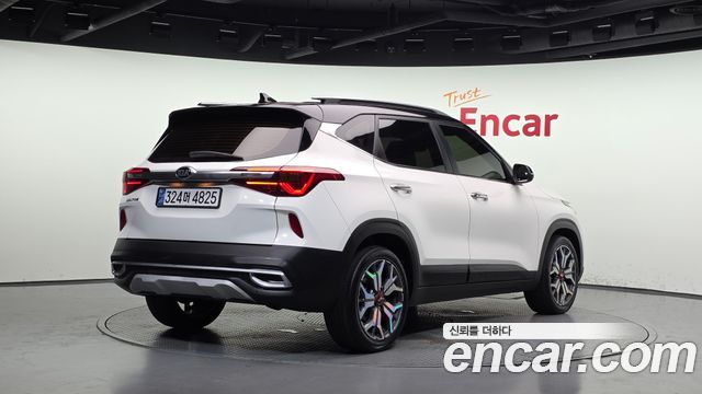 Kia Seltos из Кореи Encar