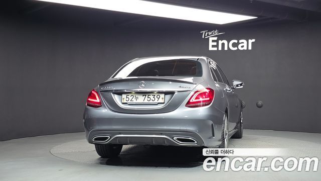 Mercedes-Benz C-Class из Кореи Encar