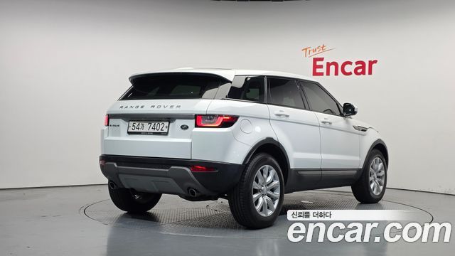 Land Rover Range Rover Evoque 2.0 TD4 SE — пробег 58 238 км — фото 2 из 5