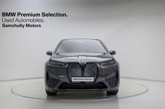 BMW iX xDrive50 Sports Plus — пробег 59 000 км — фото 3 из 5