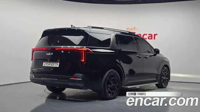 Kia Carnival Diesel 7-Seater Gravity — пробег 9 729 км — фото 2 из 5