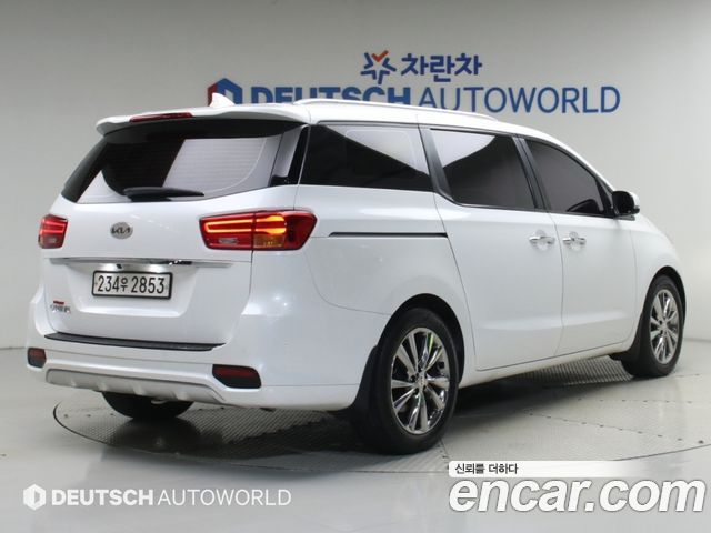 Kia Carnival 9-Seater Luxury — пробег 139 281 км — фото 2 из 5