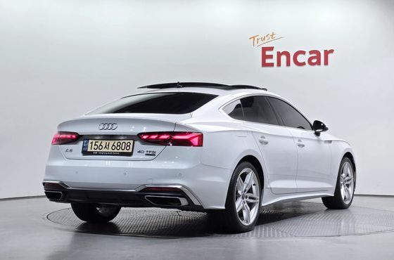 Audi A5 40 TFSI Quattro Premium Sportback — пробег 93 562 км — фото 2 из 5