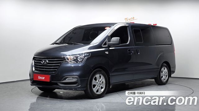 Hyundai Starex Urban 9-Seater Premium — пробег 170 401 км — фото 1 из 5