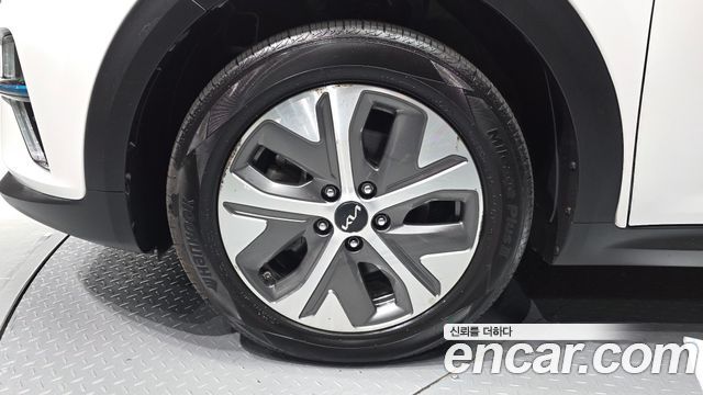 Kia Niro Taxi — пробег 300 592 км — фото 5 из 5