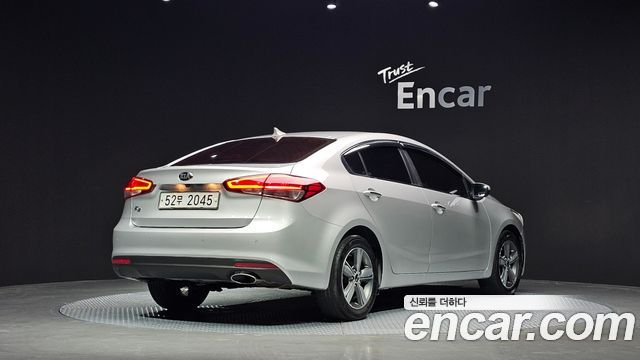Kia K3 из Кореи Encar