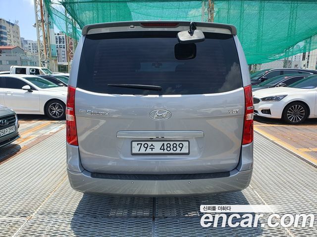 Hyundai Starex 11-Seater Wagon Modern — пробег 95 000 км — фото 4 из 5