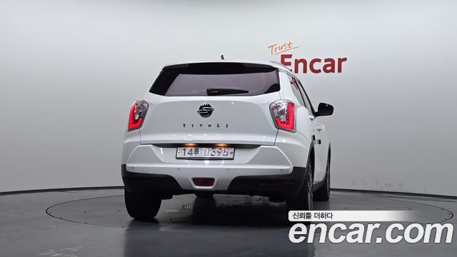 Ssangyong TIBOLI из Кореи Encar