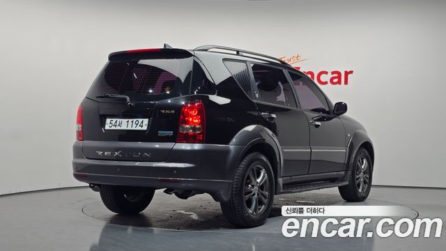 Ssangyong Rexton 4WD RX4 High Deluxe — пробег 180 741 км — фото 2 из 5