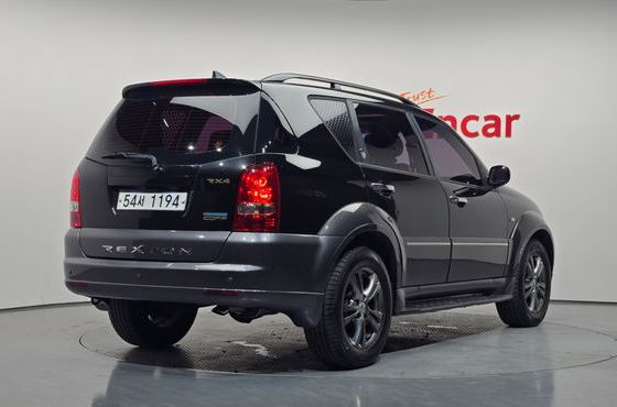 Ssangyong Rexton 4WD RX4 High Deluxe — пробег 180 741 км — фото 2 из 5