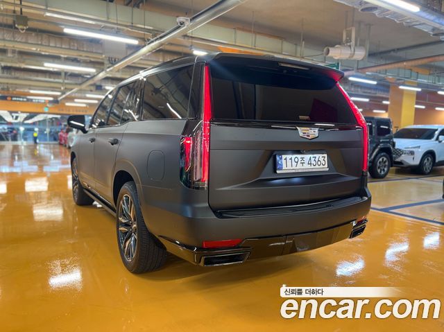 Cadillac Escalade 6.2 Sports Platinum — пробег 13 900 км — фото 5 из 5