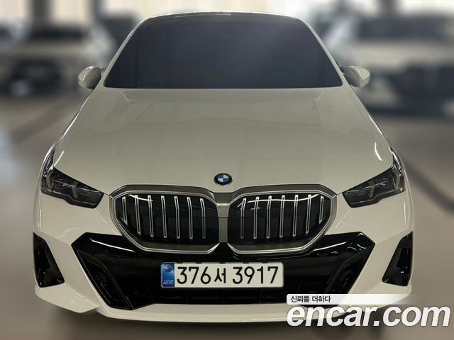 BMW 5-Series 520i M Sport — пробег 3 790 км — фото 1 из 5