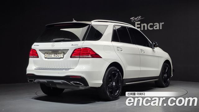 Mercedes-Benz GLE-Class GLE350 d 4MATIC — пробег 152 025 км — фото 2 из 5