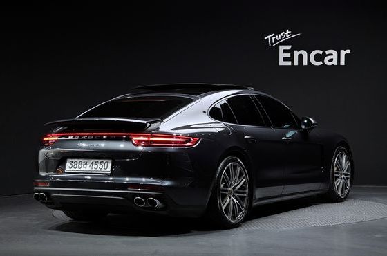 Porsche Panamera 3.0 AWD — пробег 34 007 км — фото 2 из 5