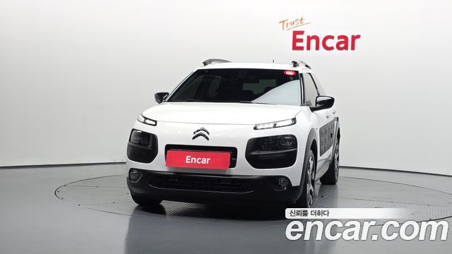 Citroen-DS C4 CACTUS 1.6 BlueHDi Shine — пробег 101 837 км — фото 3 из 5