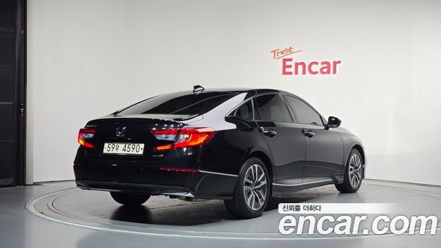 Honda Accord 2.0 Hybrid EX-L — пробег 113 583 км — фото 2 из 5