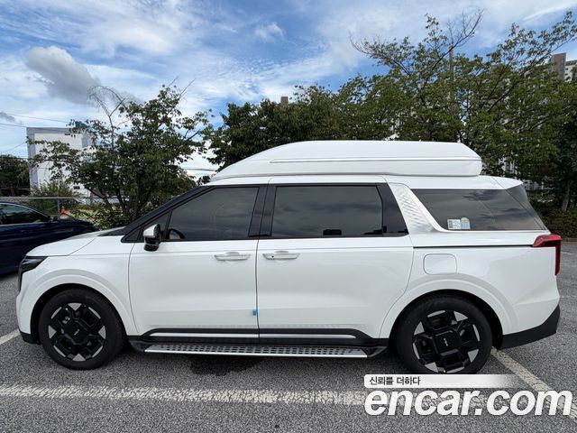 Kia Carnival HEV 9-Seater Hi-Limousine Signature — пробег 980 км — фото 5 из 5
