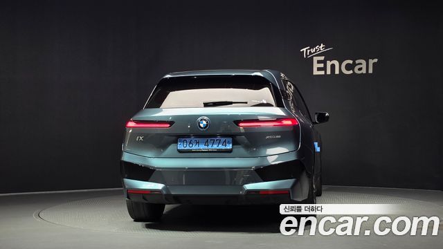 BMW iX из Кореи Encar