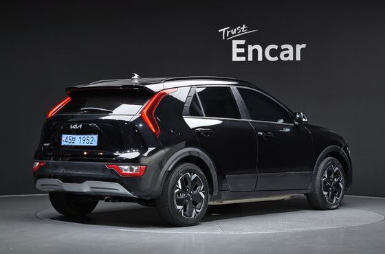 Kia Niro Air — пробег 30 778 км — фото 2 из 5