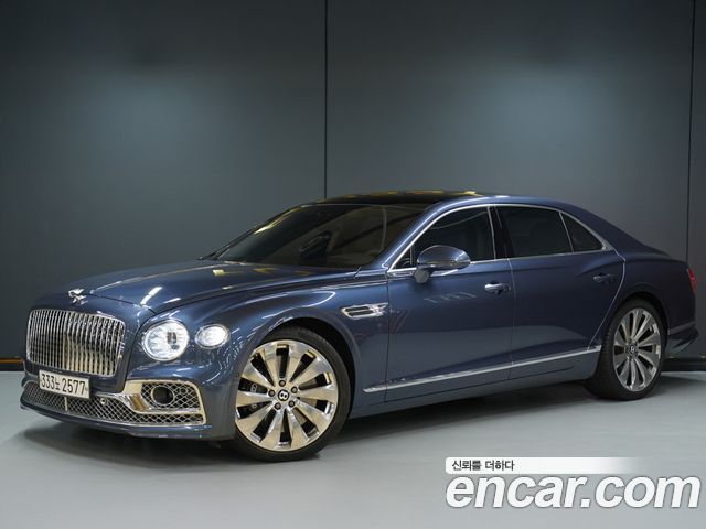 Bentley Flying Spur 4.0 — пробег 10 990 км — фото 1 из 5