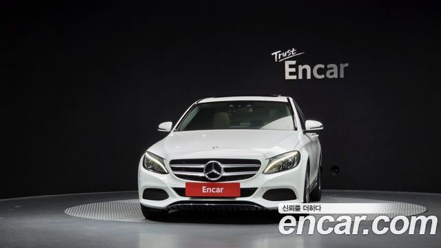 Mercedes-Benz C-Class C220 d Avantgarde — пробег 73 371 км — фото 3 из 5