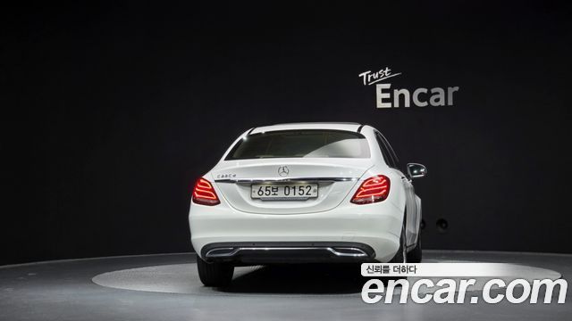 Mercedes-Benz C-Class C220 d Avantgarde — пробег 73 371 км — фото 4 из 5