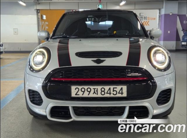 Mini Cooper Convertible JCW 3rd — пробег 56 731 км — фото 3 из 5