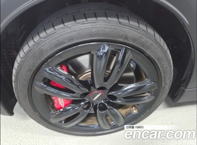Mini Cooper Convertible JCW 3rd — пробег 56 731 км — фото 5 из 5