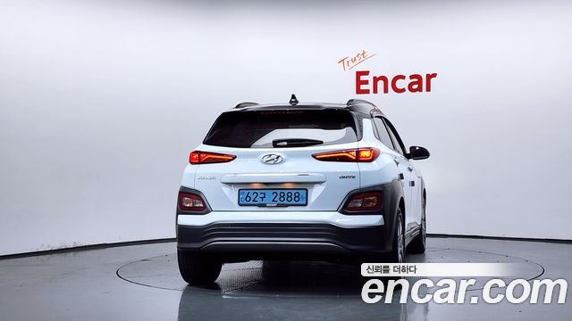 Hyundai Kona Premium — пробег 92 029 км — фото 4 из 5