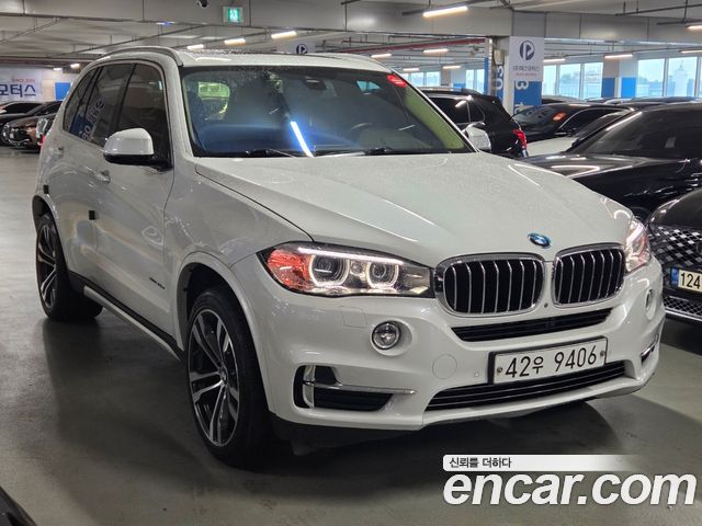 BMW X5 xDrive 40e iPerformance — пробег 101 000 км — фото 1 из 5