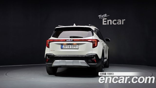 Kia Seltos из Кореи Encar