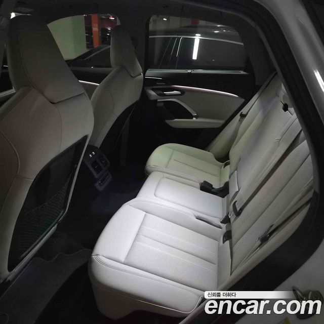 Audi Q5 45 TFSI Quattro Sportback S Line — пробег 3 500 км — фото 5 из 5