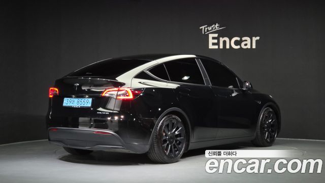 Tesla Model Y Long Range AWD — пробег 87 426 км — фото 2 из 5