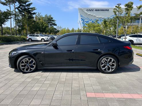 BMW i4 eDrive40 M Sports Pro — пробег 50 057 км — фото 3 из 5